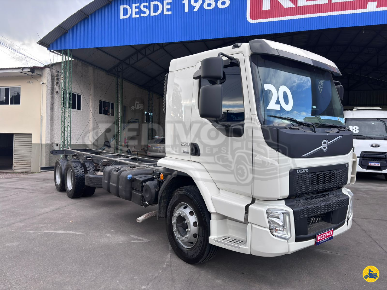 CAMINHAO VOLVO VOLVO VM 270 Chassis Truck 6x2 Redivo Caminhões TUBARAO SANTA CATARINA SC